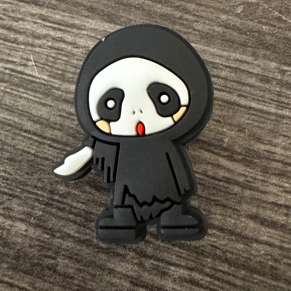 Scary Movie Shoe Charm 5/$20